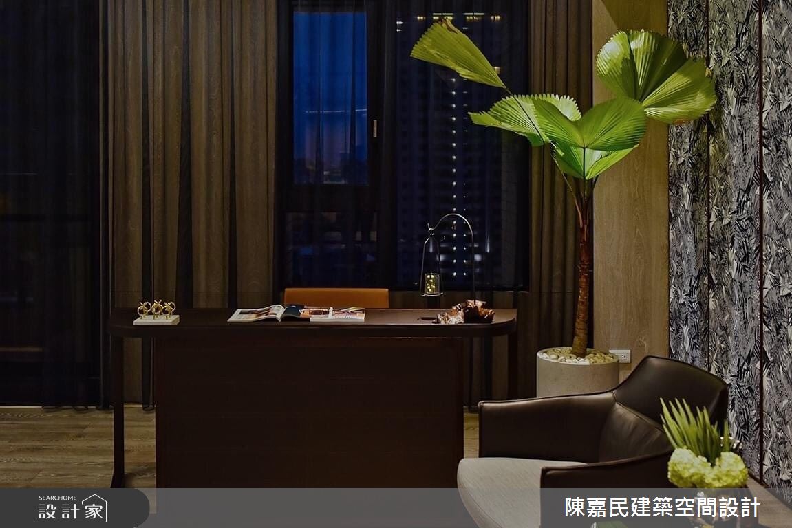 95 坪奢華風大宅,設計師採以灰色系大理石建構牆面與