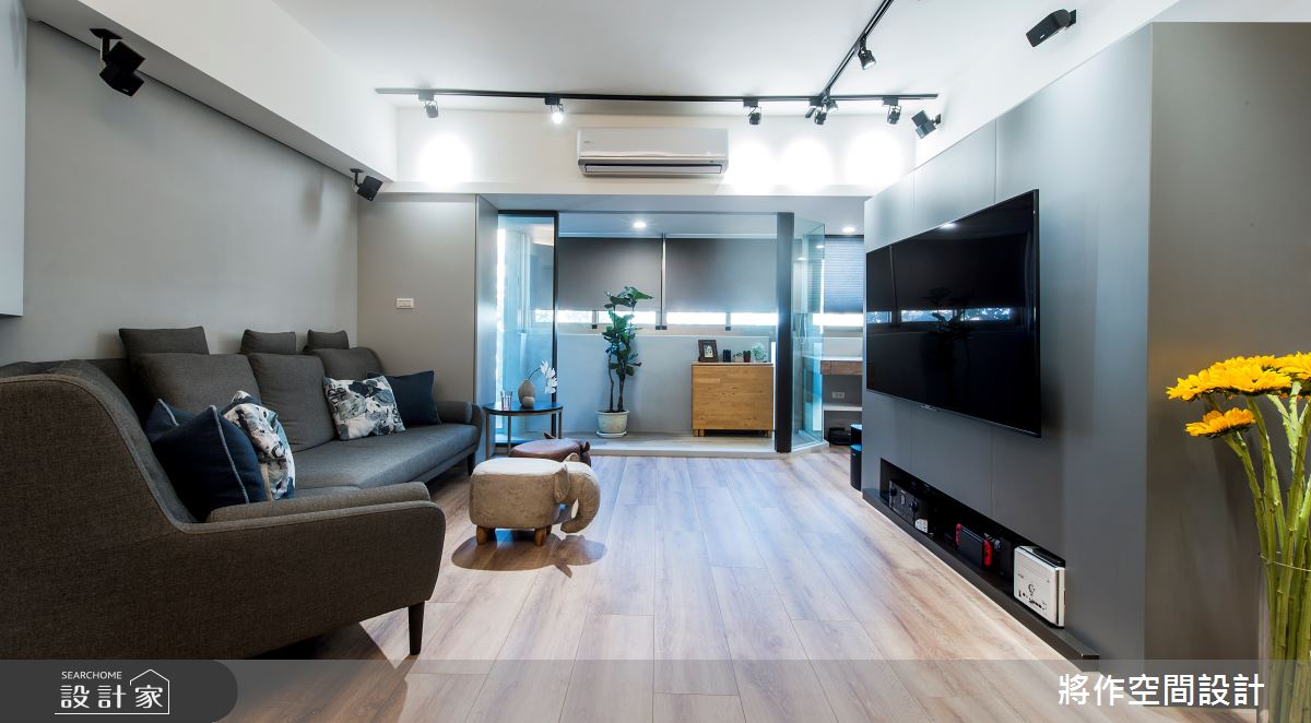 天花維持最高屋高,提升老屋空間開闊。 天花維持最高屋高,提升老屋空間開闊。