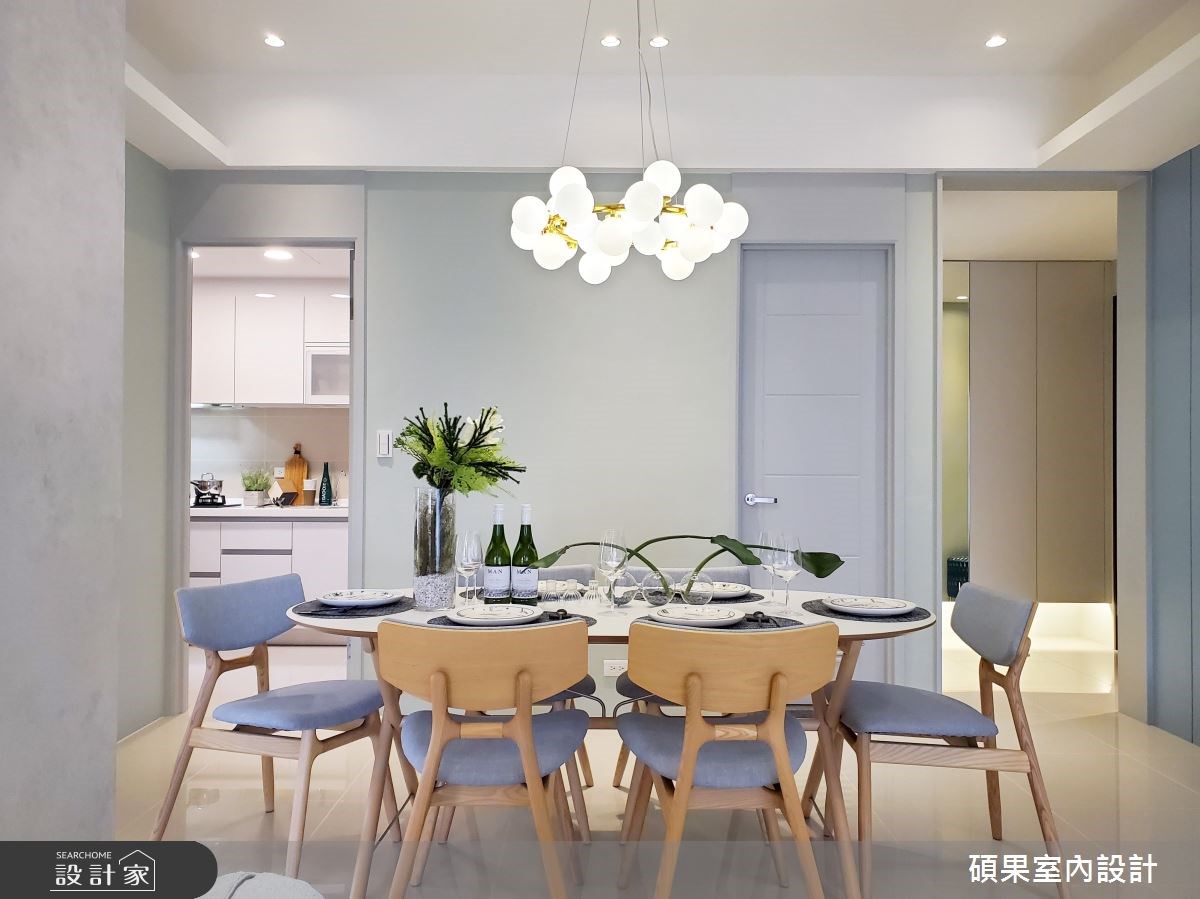 小坪數打造多功能住宅空間,滿足一家五口不同的需求,