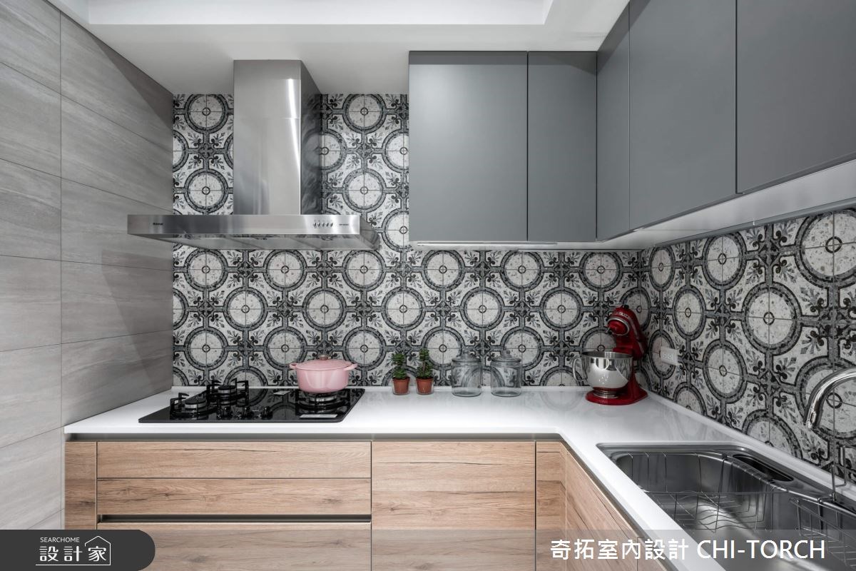 屋主先生是日式料理主廚,卸下主廚身份後與太太創立甜