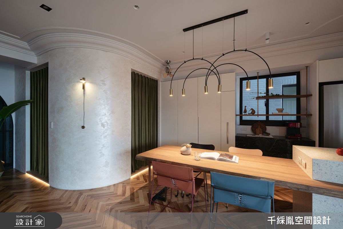 一個人的夢幻生活就在這間32坪混搭風住宅內展開!屋主
