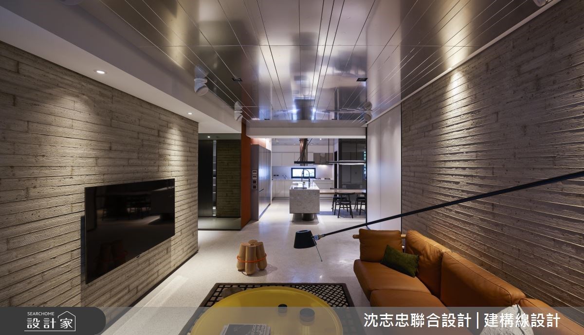 由異材質堆砌出的 35 坪現代風居宅裡,質樸的自然建材