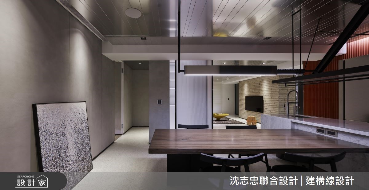 由異材質堆砌出的 35 坪現代風居宅裡,質樸的自然建材