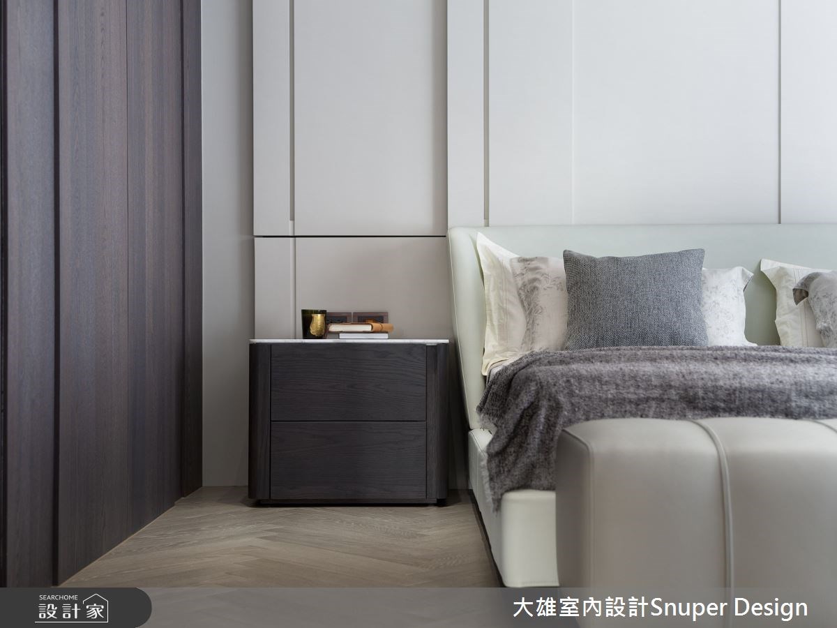 52 坪現代風豪宅以南洋渡假風情作為空間主軸,木質的