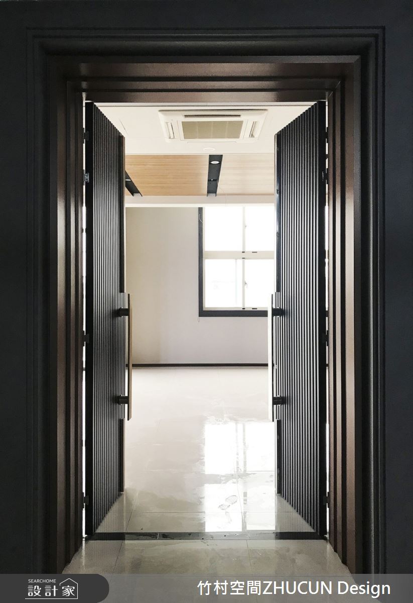 282 坪混搭風商辦大樓,做為傳統品牌擴大及重新建立形
