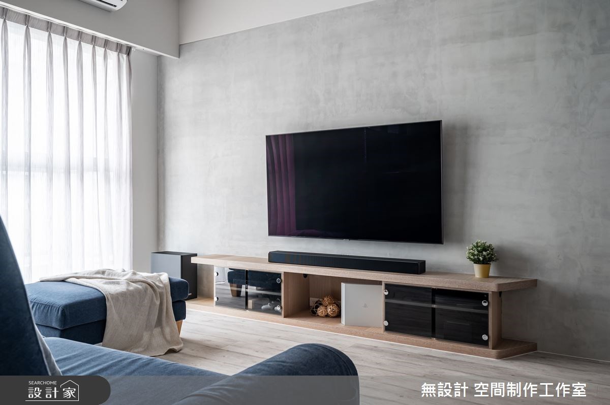 24 坪預售屋以溫暖的木質元素為基調,超耐磨木地板打