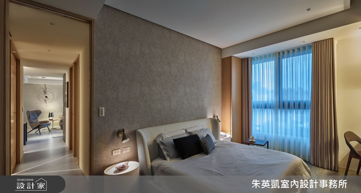 32坪現代風居家,設計師將收納機能作為規畫重點,同時