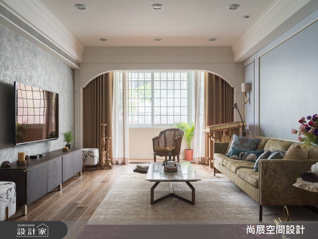 擅長色彩治療的女主人與丈夫長居香港,直到返台定居後