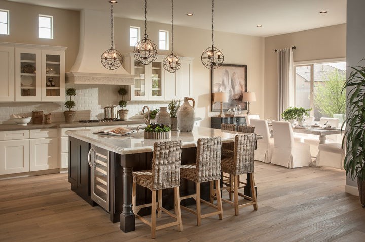 室內設計:Camelot Homes|油漆色號:Sherwin Williams 7035 Aesthetic White 室內設計:Camelot Homes|油漆色號:Sherwin Williams 7035 Aesthetic White