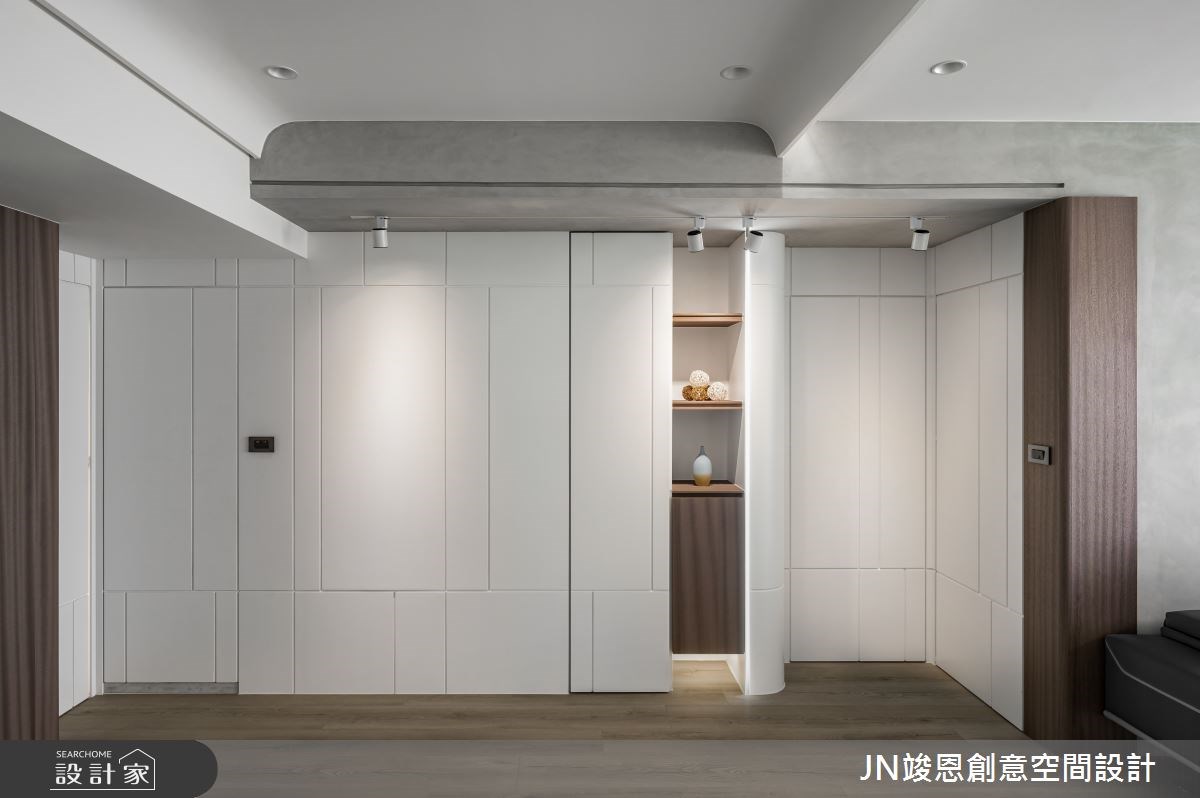 走過 24 年的光輝歲月,這間 28 坪北歐風老屋產生許多