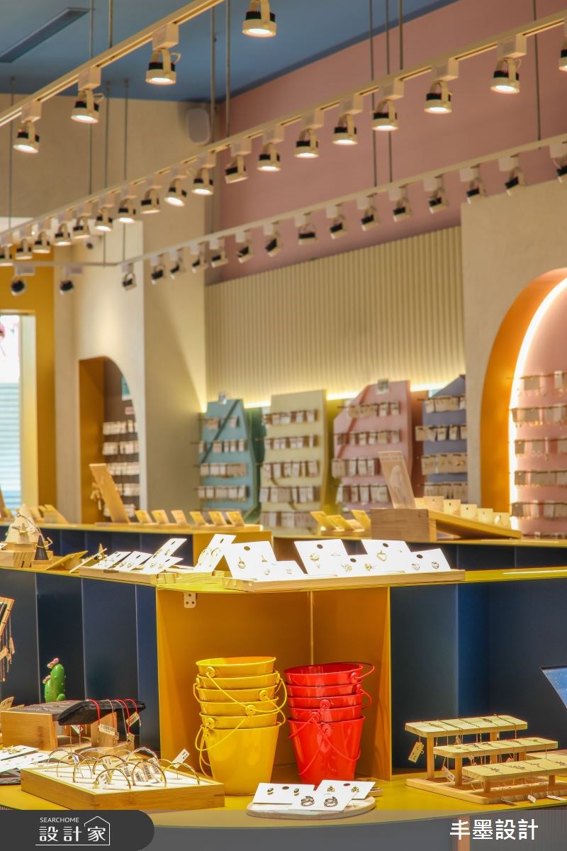 位於新莊幸福路上的「KOREANA ACCESSORY」分店,因為