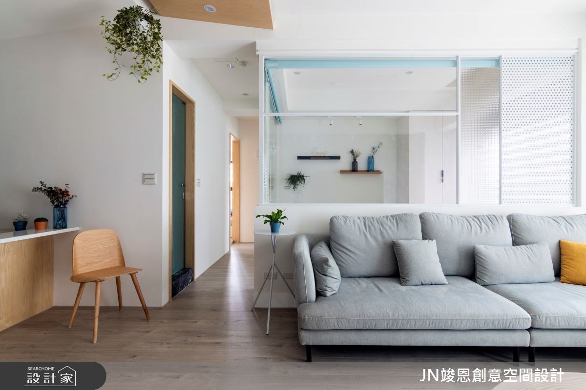 25坪北歐風老屋,夫妻倆帶著四隻狗狗入住新居,希望以