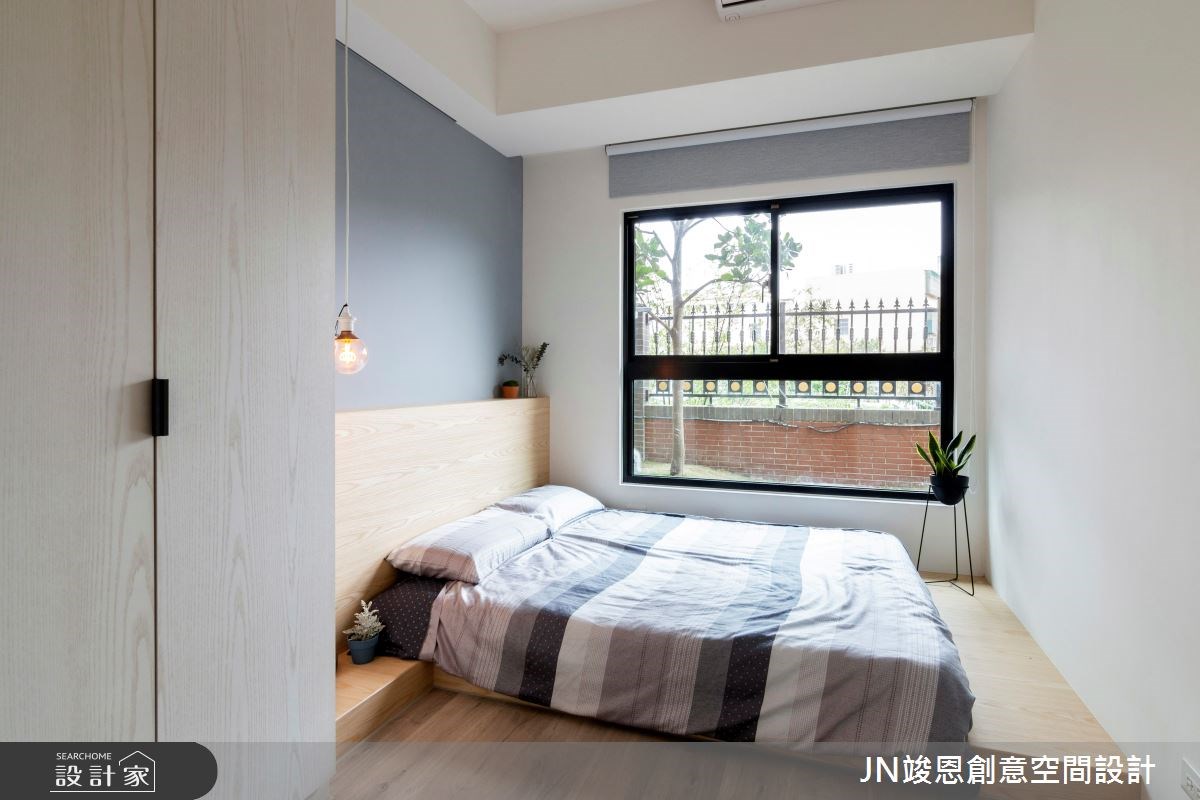 25坪北歐風老屋,夫妻倆帶著四隻狗狗入住新居,希望以