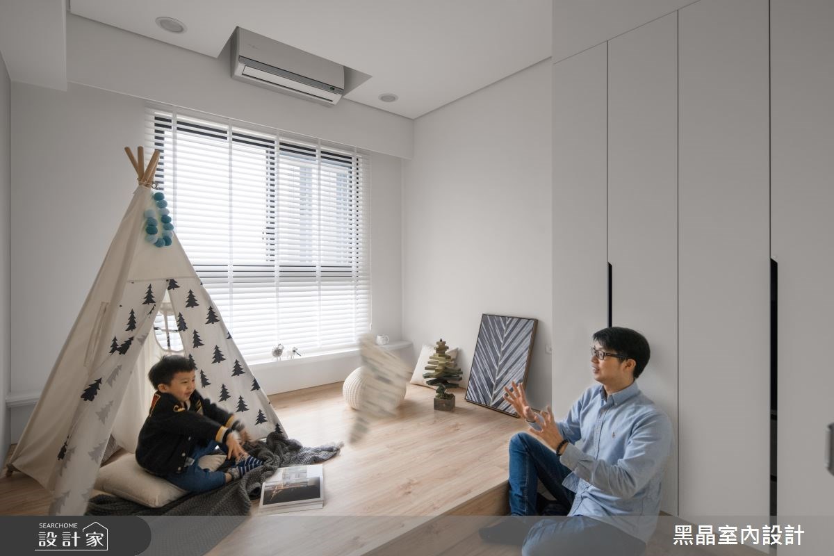 多功能室能當作遊戲室,或未來的兒童房,讓親子互動零距離。 多功能室能當作遊戲室,或未來的兒童房,讓親子互動零距離。