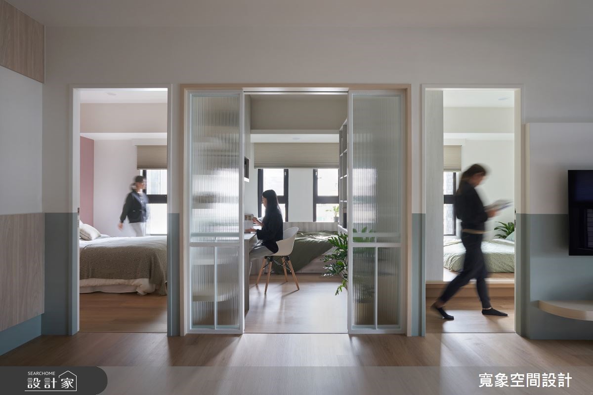 混搭風新成屋室內僅 20 坪,一家四口加上兩隻貓的生活