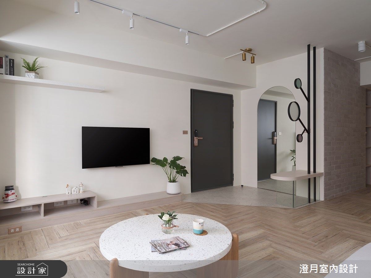 四十年老屋的屋主希望能給孩子一個好的童年,同時表達