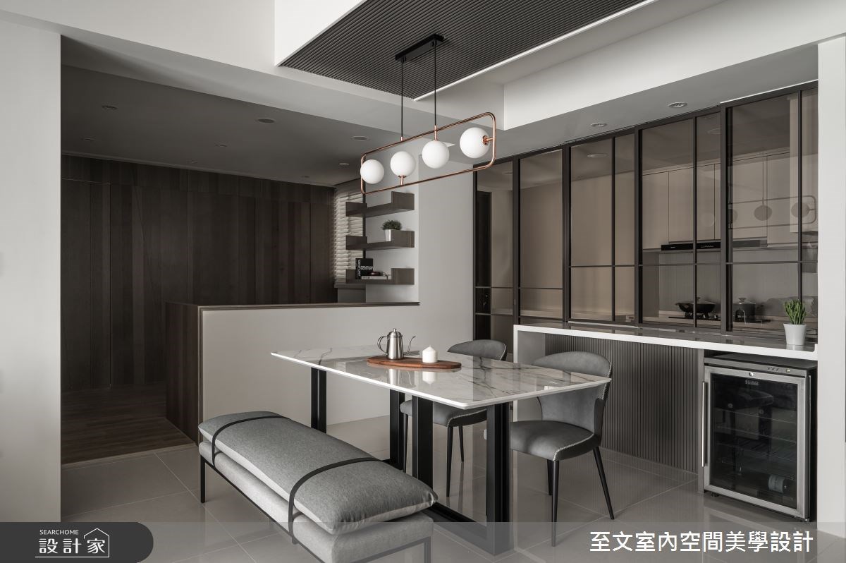 33 坪採光良好的新成屋,以灰色調作為現代風主題,玄