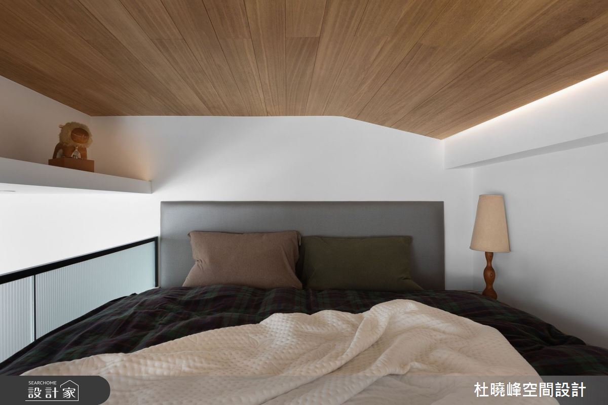 經常到各國出差、從事餐具設計製造的屋主,是個事業有