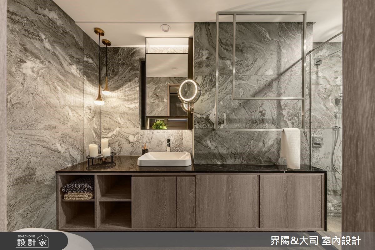 雖然室內坪數僅有 27 坪,一進門卻擁有豪宅的大器氣場