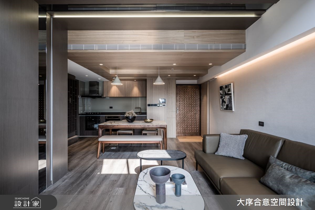 60坪現代風樓中樓,男屋主平時行動不方便,有使用輔具