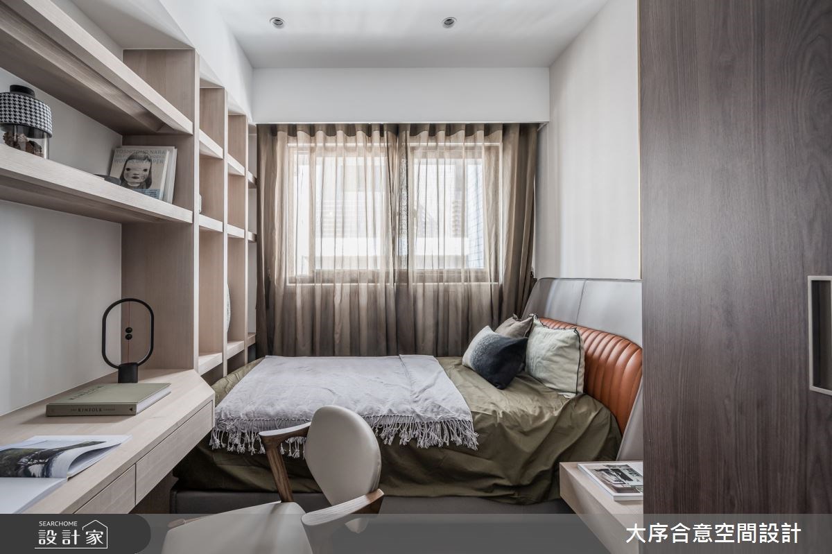 60坪現代風樓中樓,男屋主平時行動不方便,有使用輔具