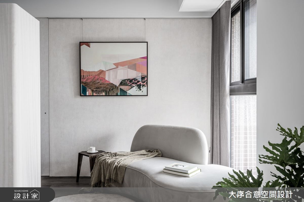 經過奔波繁忙的一天,就讓乾淨療癒的純白空間,帶你釋