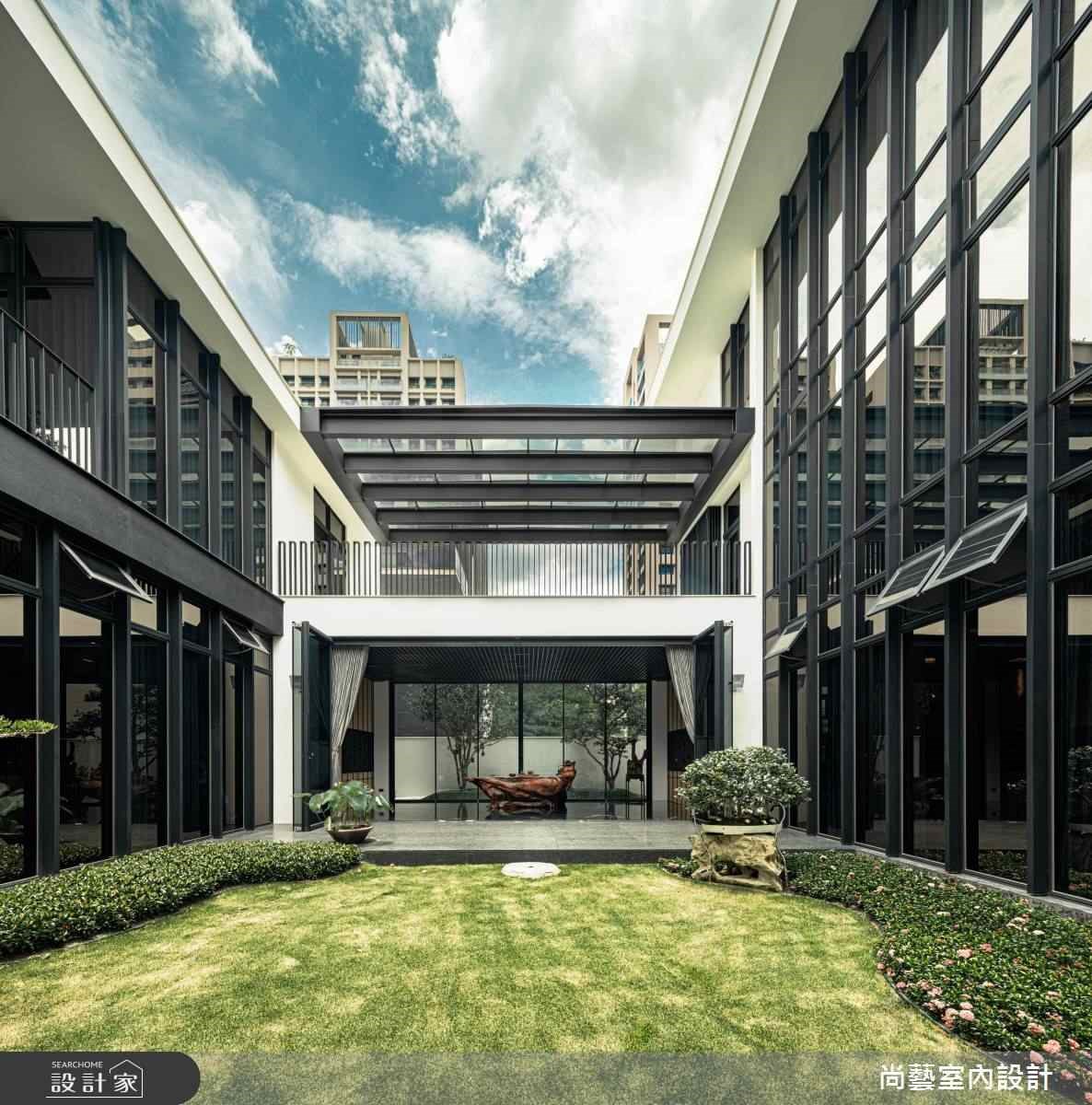 自地自建是許多屋主的終極夢想!而本案的現代風透天別