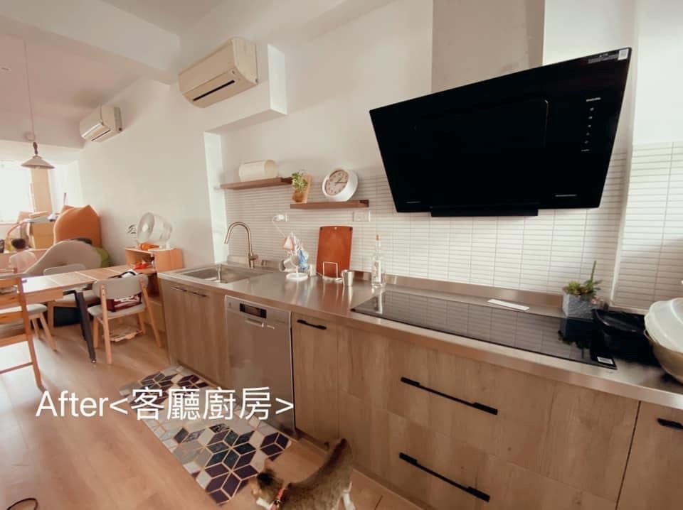 櫥櫃約五萬多,檯面和水槽下櫃體是不鏽鋼,其餘為系統板,吸近式抽油煙機零件可以全部拆下來進洗碗機洗、IH三口感應爐、洗碗機 櫥櫃約五萬多,檯面和水槽下櫃體是不鏽鋼,其餘為系統板,吸近式抽油煙機零件可以全部拆下來進洗碗機洗、IH三口感應爐、洗碗機