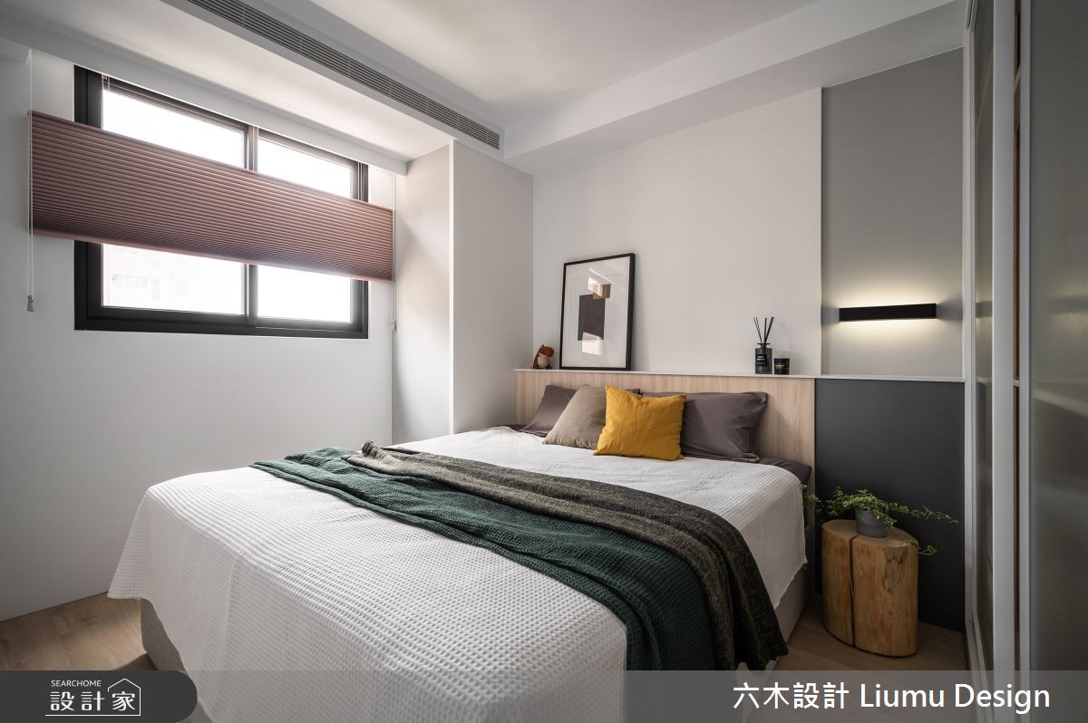 28 坪的現代風住宅,使用大面積的白底鋪陳,加上大地