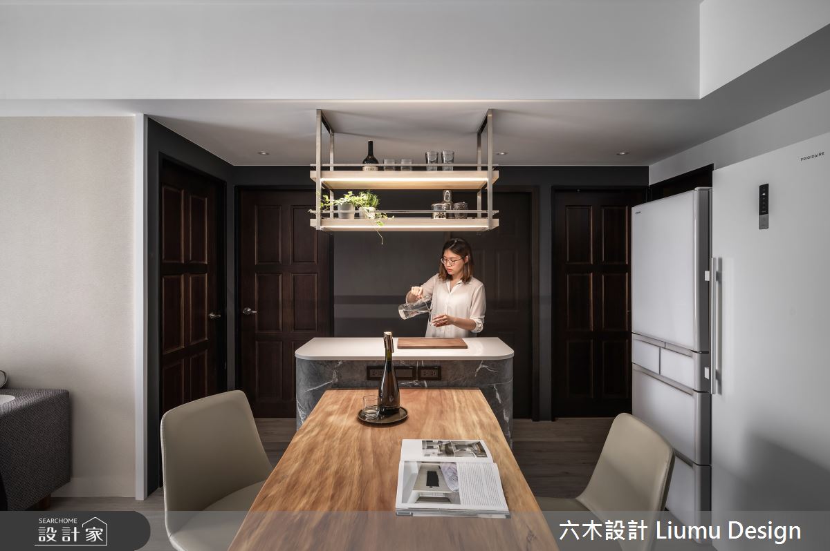 現代人生活壓力大,回家需要絕佳的休憩場域,此案以療