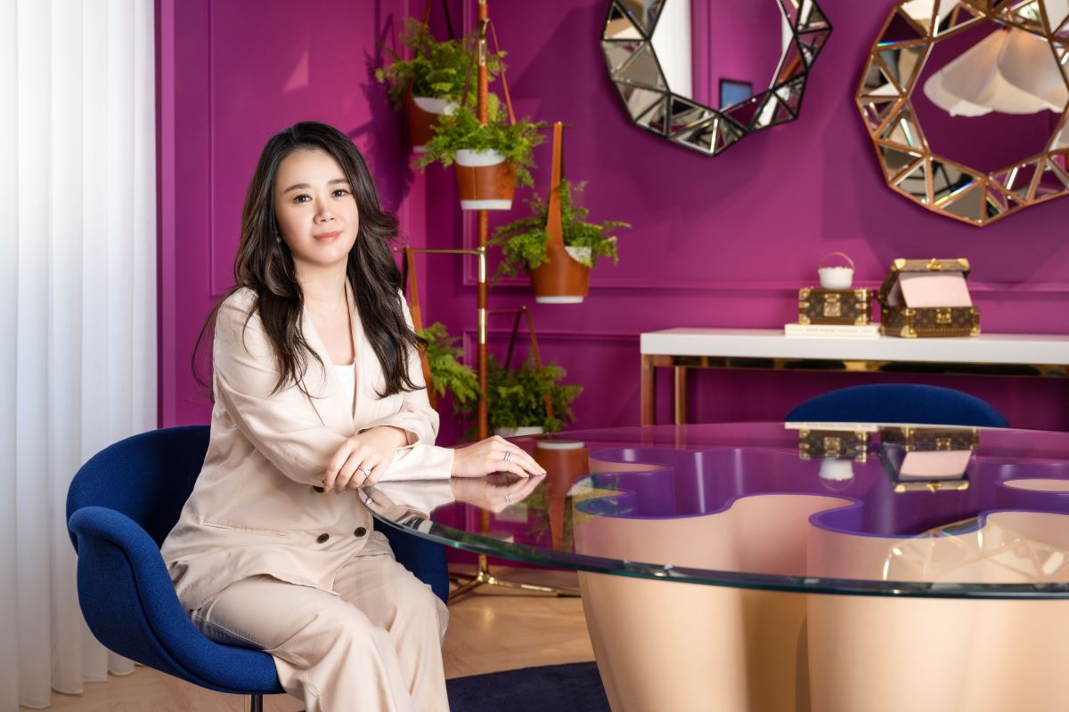 路易威登(LOUIS VUITTON,簡稱 LV),做為旅行、藝術