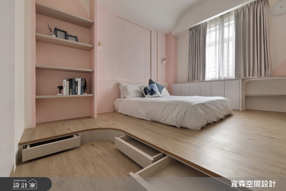 一家五口住在40坪的老屋內,隨著家庭人口的成長,居家