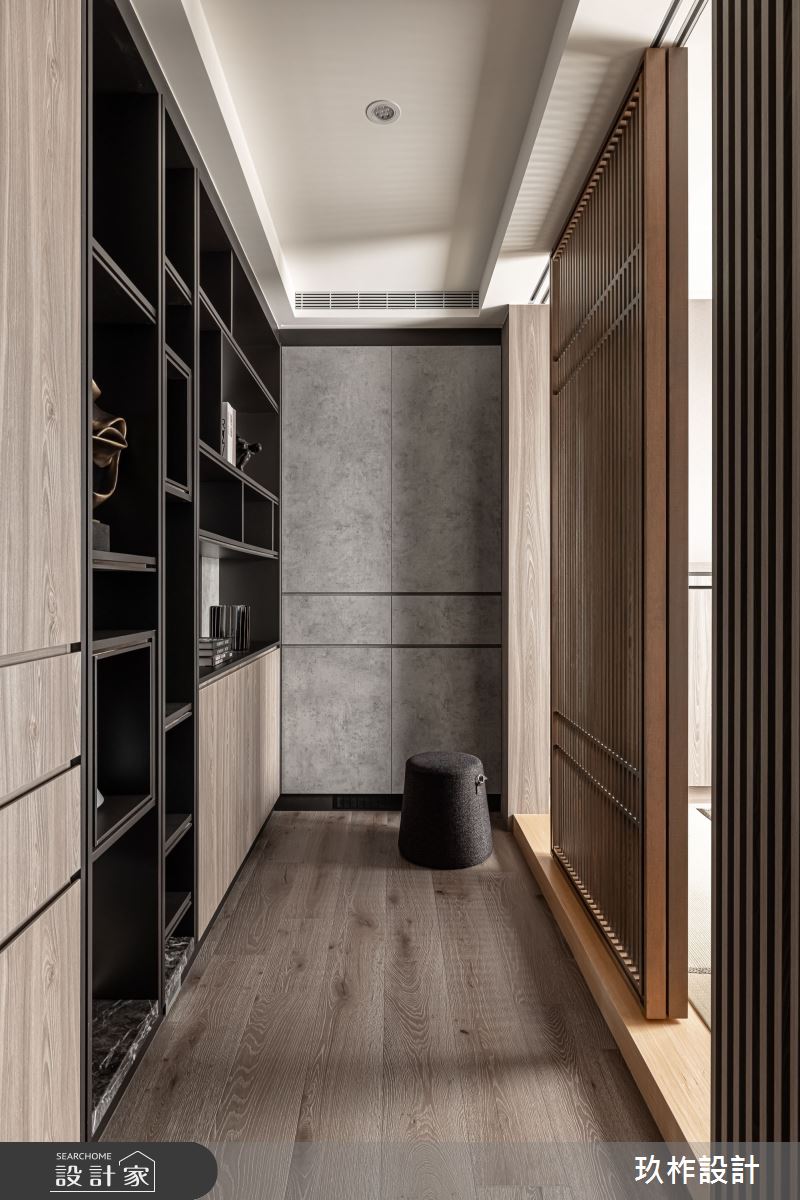 近20年屋齡的老屋內,原屋況的採光不良導致空間陰暗,