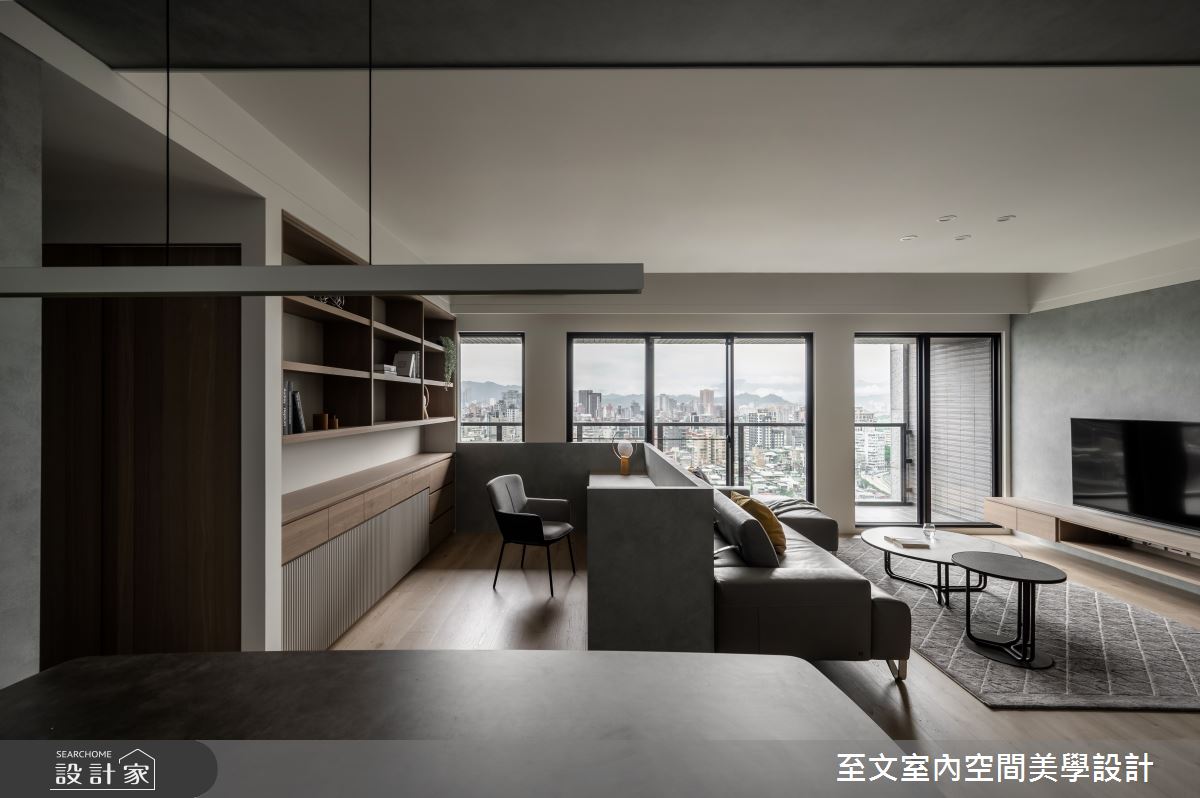 42坪新成屋,有著充沛採光的良好條件,至文設計 毛至