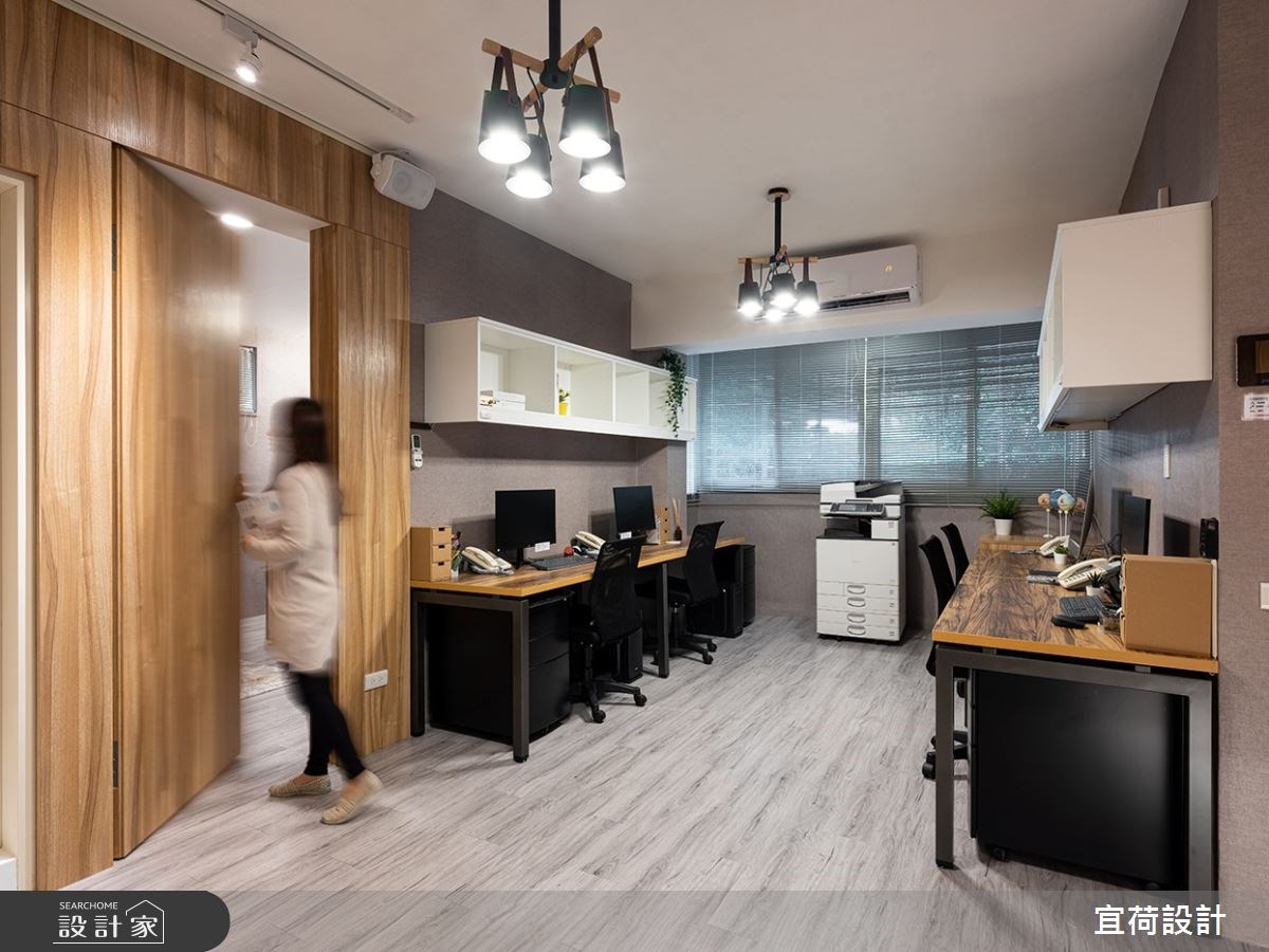 25 坪的混搭風老屋,有著長型屋採光不好、格局破碎、