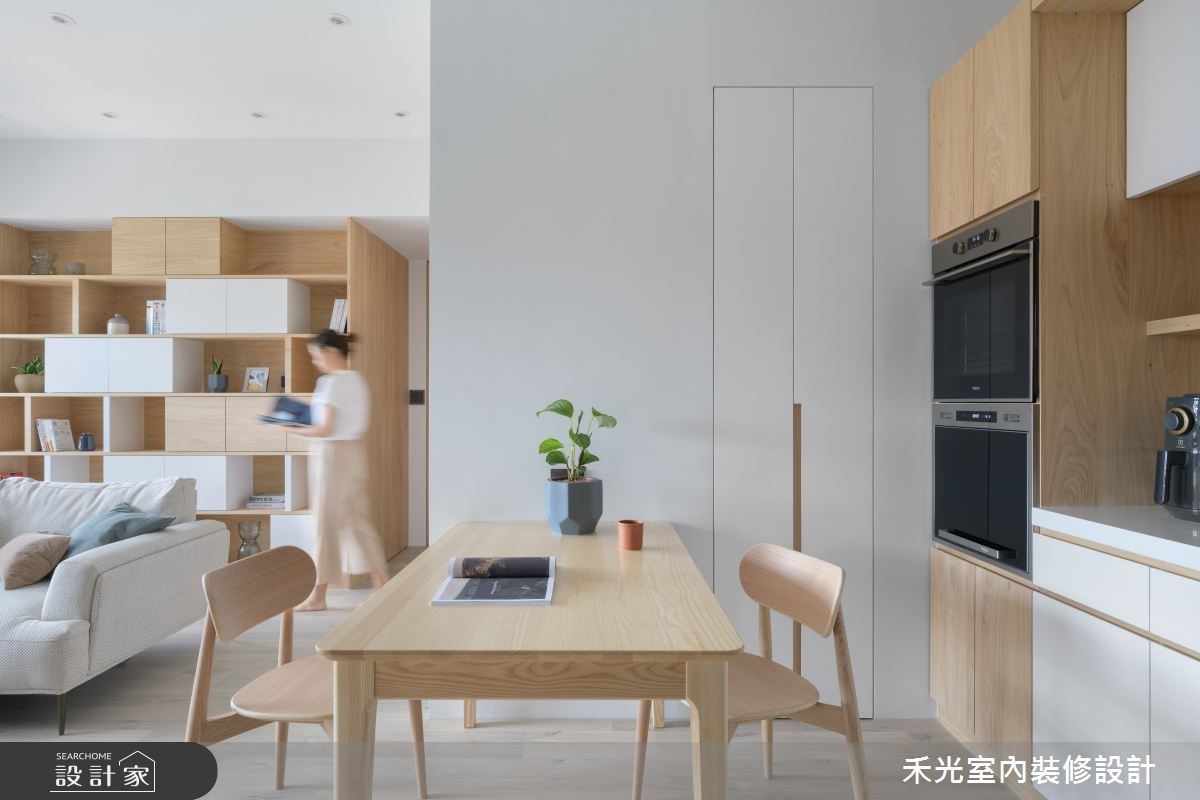 屋主夫妻倆入住在19坪、混搭北歐與簡約的美宅裡。禾光