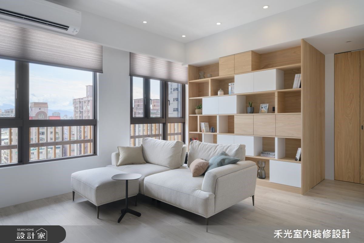 屋主夫妻倆入住在19坪、混搭北歐與簡約的美宅裡。禾光