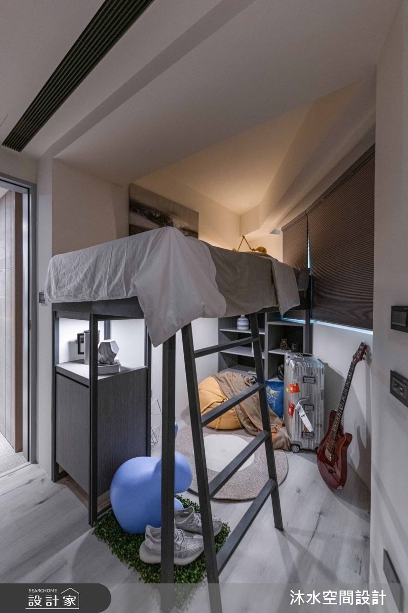 24 坪混搭風老屋的屋主,希望在空間中融入眾多機能,