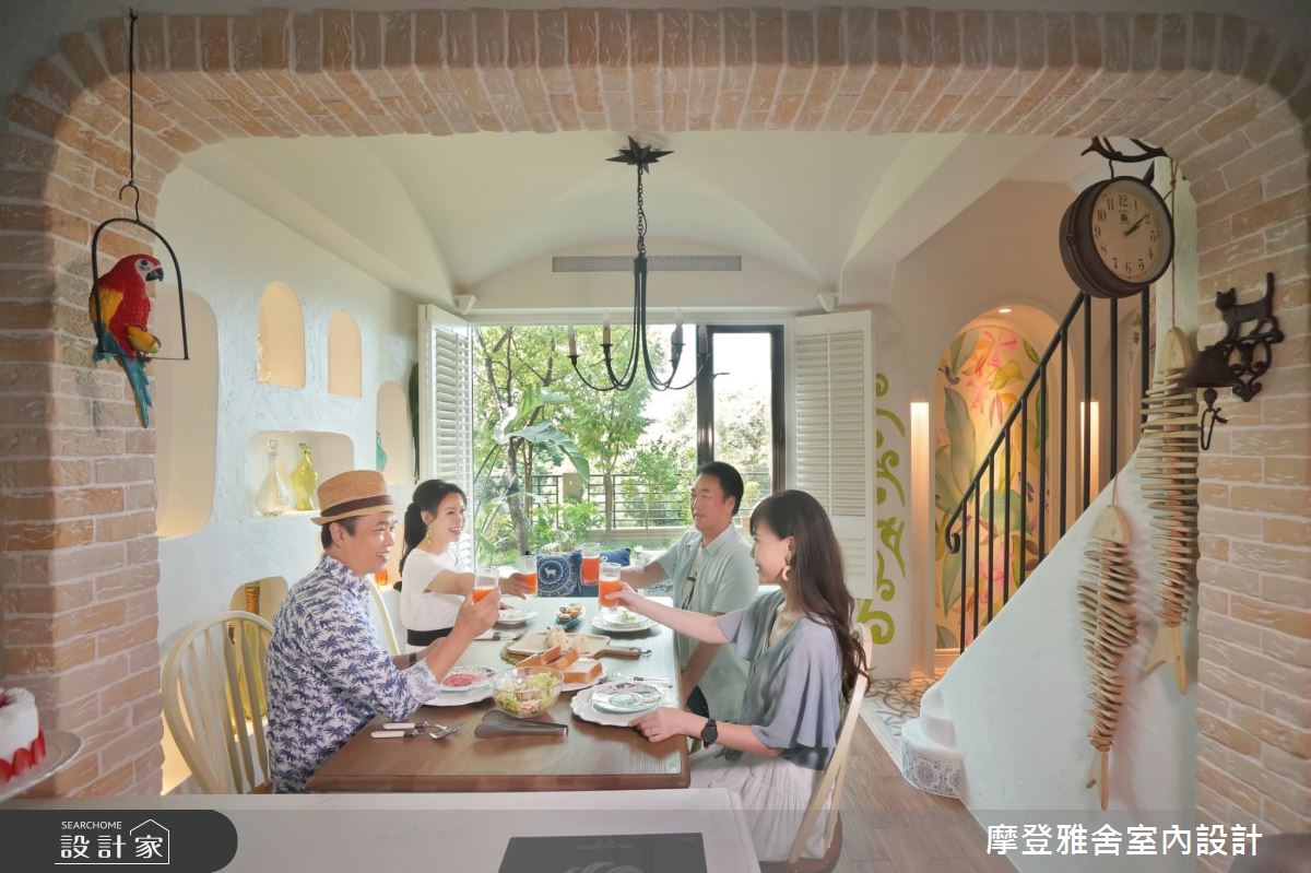 在摩登雅舍室內設計主持設計師王思文(Vivian)與汪忠