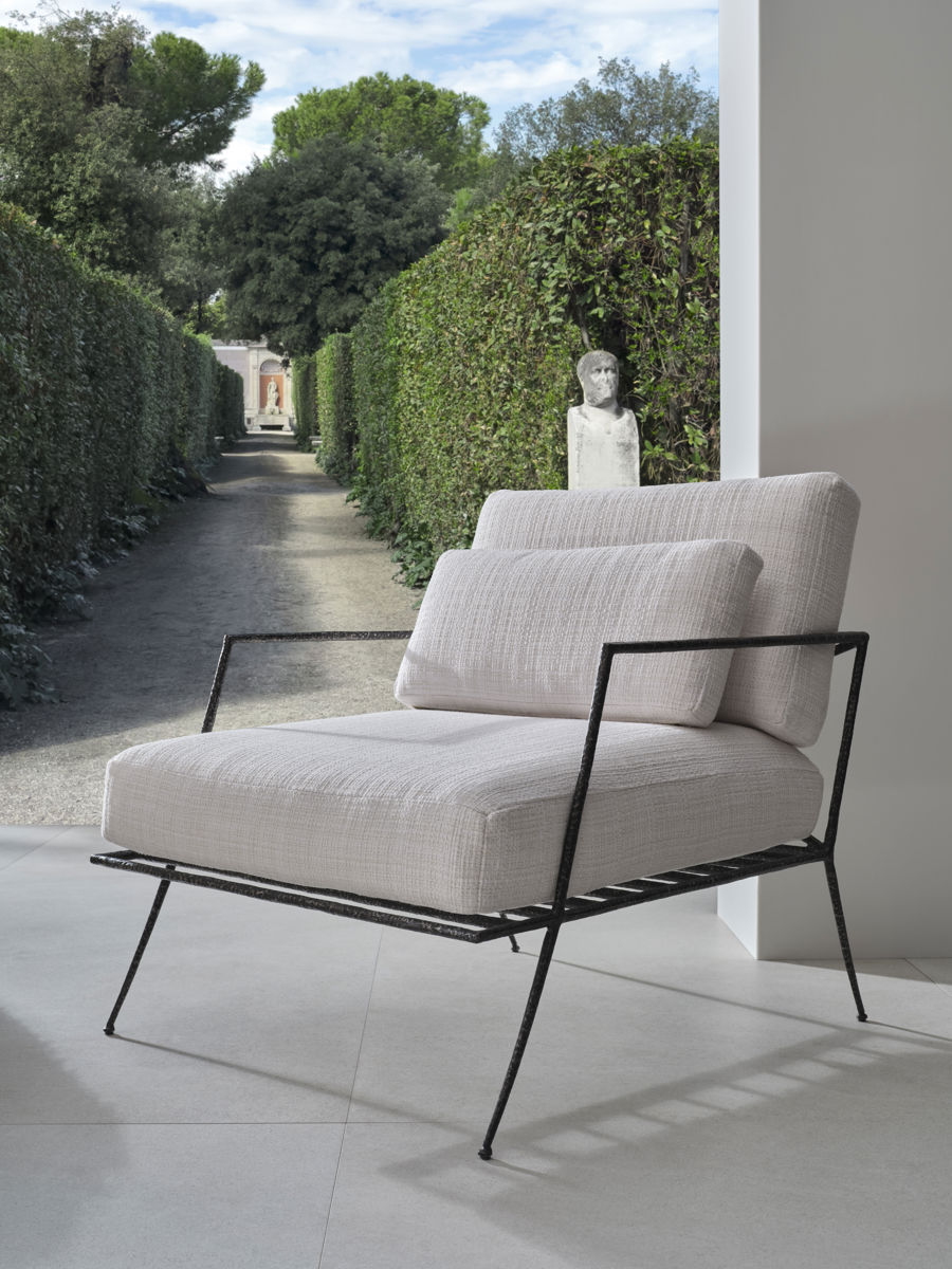 Naxos Lounge Chair