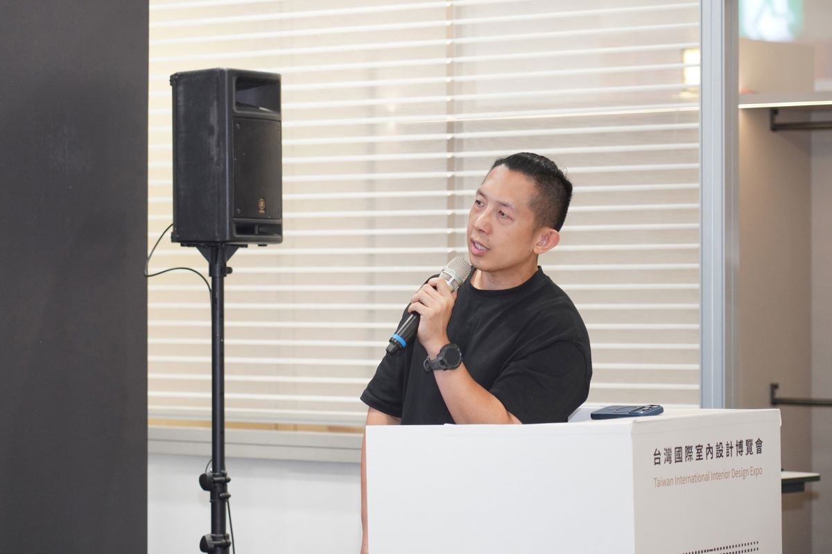 高詩杰分享小宅設計的核心思維,認為設計重點不在放入更多機能,而是協助居住者重新檢視真正需要的生活內容。