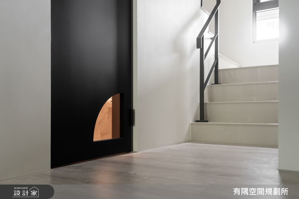 45坪新古屋(10年以下)＿現代風樓梯案例圖片＿有隅空間規劃所＿有隅_55.日光樹之22