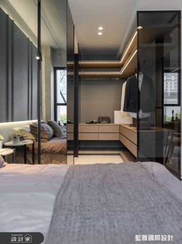 藍雅_開朗雅白_現代前衛風