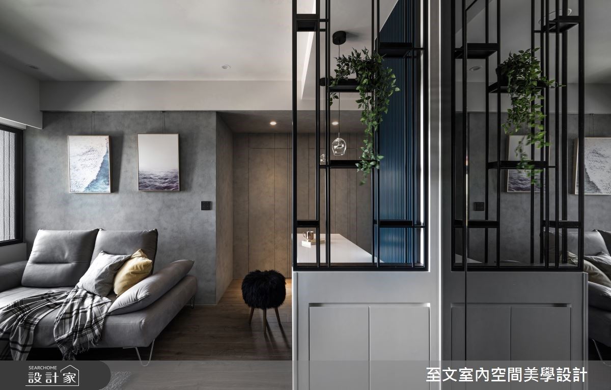 開箱 SOHO 族的時尚居所!在藏青色中島辦公、喝咖啡的文青日常