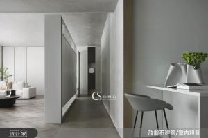 三代同堂擁抱材質的純粹之美!毛胚屋以侘寂風雅揉捻現代簡約，體現家的治癒系哲學_視覺圖