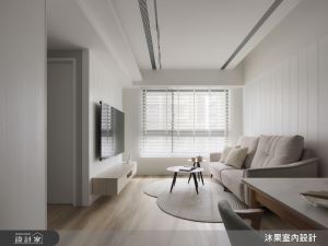 一家五口三代同堂的30坪北歐簡約宅，以白為底、跳色點綴，美感悄然綻放_視覺圖