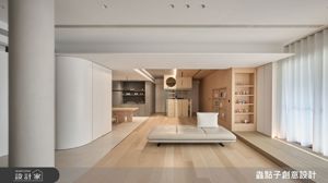 告別陰暗長廊X零碎格局！毛胚屋軸線延展，實現大人 TRX 運動與小孩鞦韆、樹屋、書牆的夢幻親子宅_視覺圖