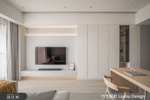 低飽和度的優雅生活！24 坪的極簡留白藝術，以「懸浮設計」與「間接照明」打造現代通透親子宅_視覺圖