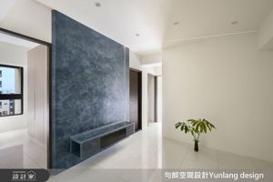 開箱新婚夫妻的14坪小宅，以電視牆為主角為生活畫龍點睛_視覺圖