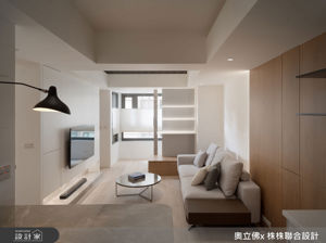 信義區 15.7 坪老屋翻新，以「多功能活動門」實現2房2廳彈性格局與高機能收納_視覺圖